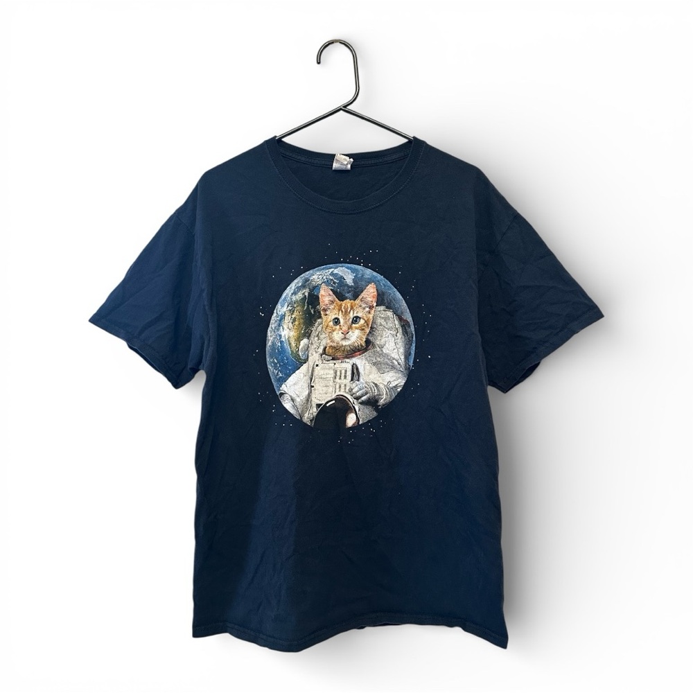 Vintage Y2K Era Navy Astronaut Cat Tee Size Large (Unisex)